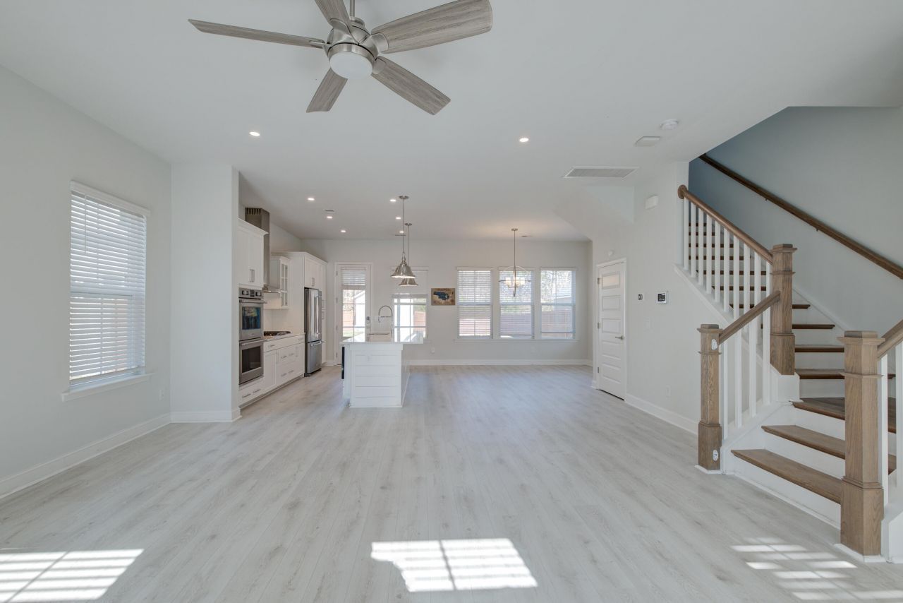 190 Barons Drive Photo 62