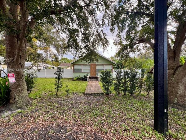 400 NE 3rd St , Pompano Beach, FL 33060