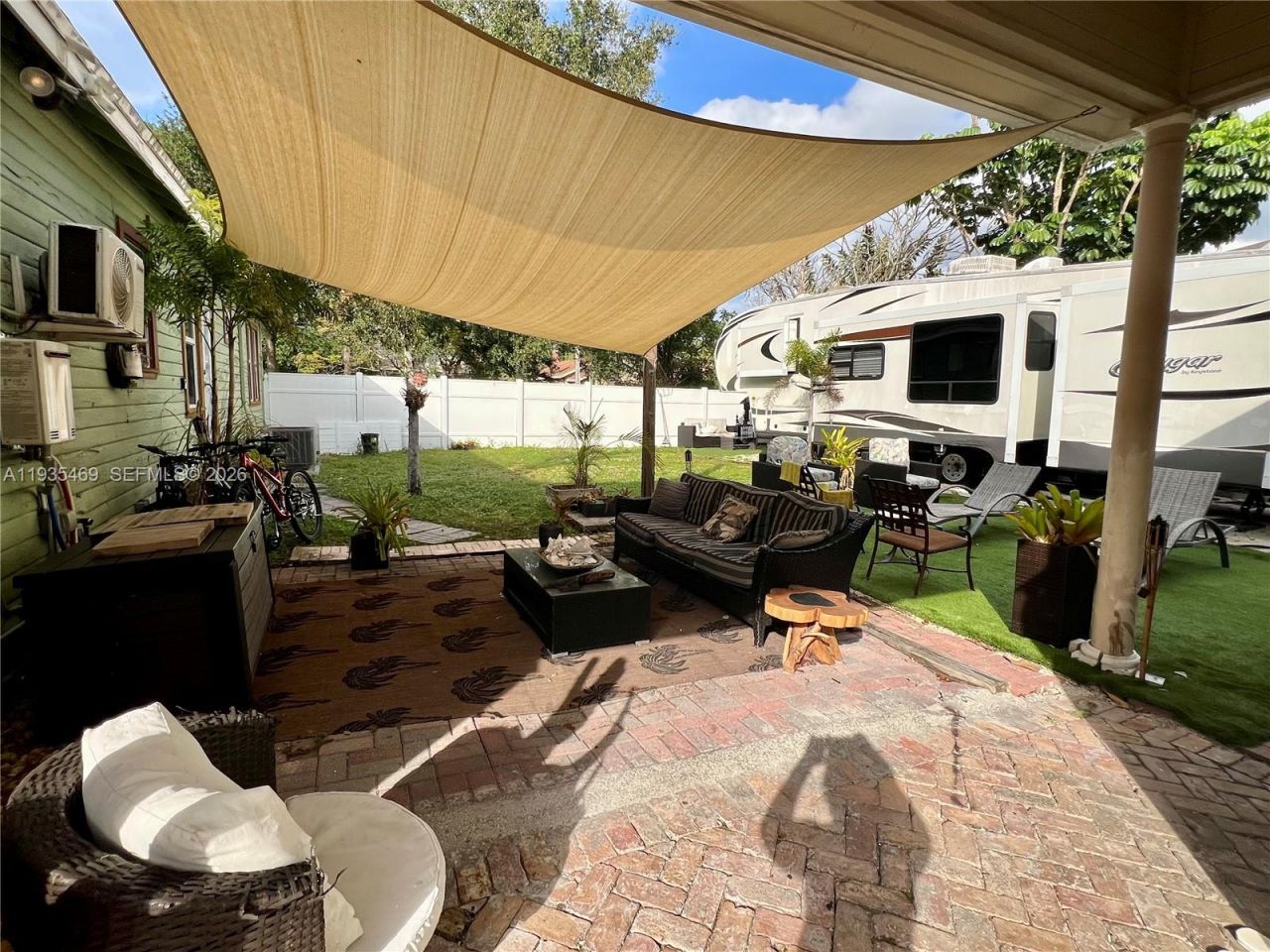 400 NE 3rd St , Pompano Beach, FL 33060 Photo