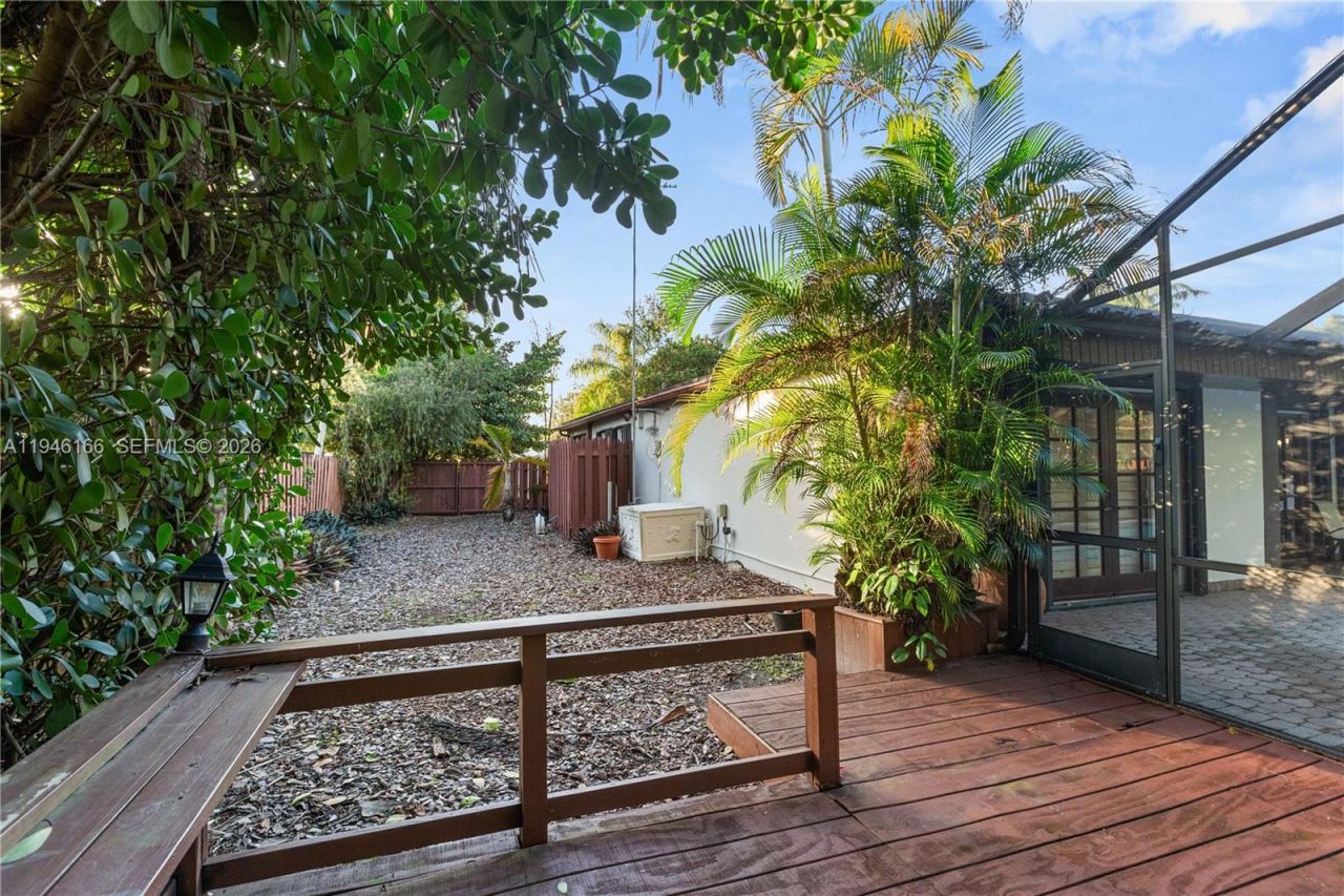 8115 SW 92nd Ct , Miami, FL 33173 Photo