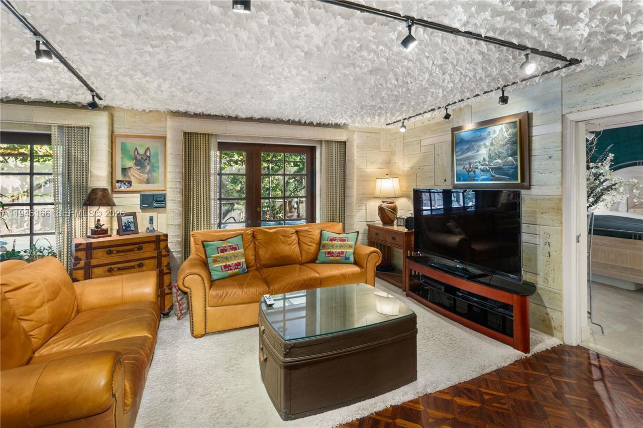 8115 SW 92nd Ct , Miami, FL 33173 Photo