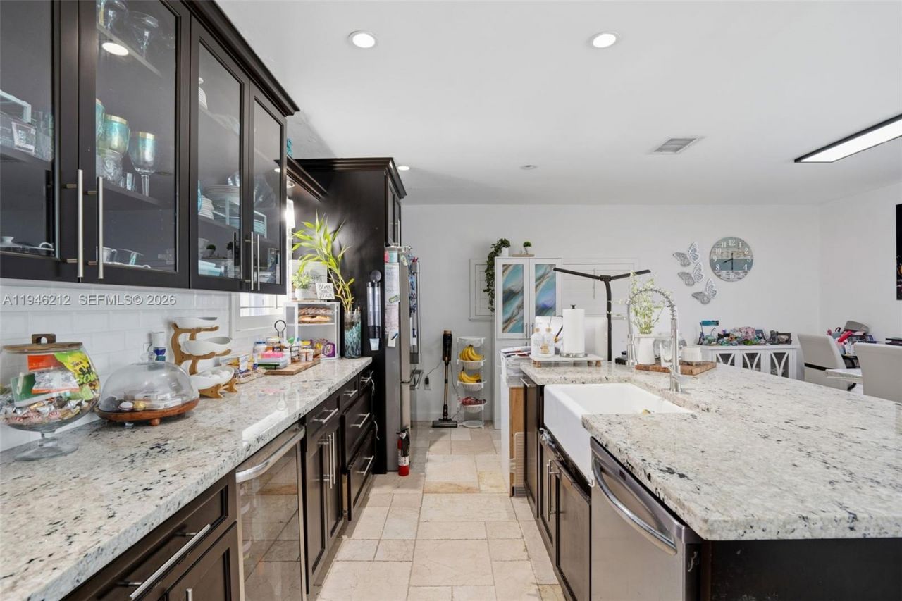 4335 SW 98th Ct, Miami, FL 33165 Photo