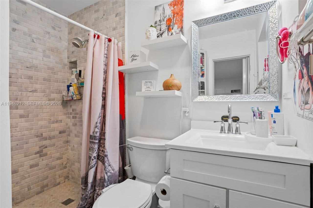 4335 SW 98th Ct, Miami, FL 33165 Photo