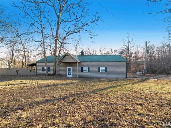 126 Breezy Meadow Lane, Bourbon, MO 65441