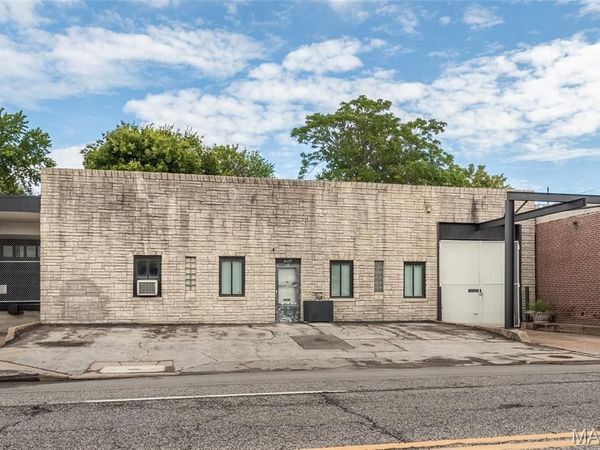 6609 Olive Boulevard, University City, MO 63130