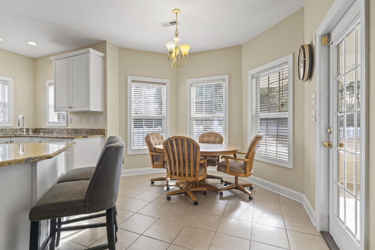 112 River Country Dr. Photo 5