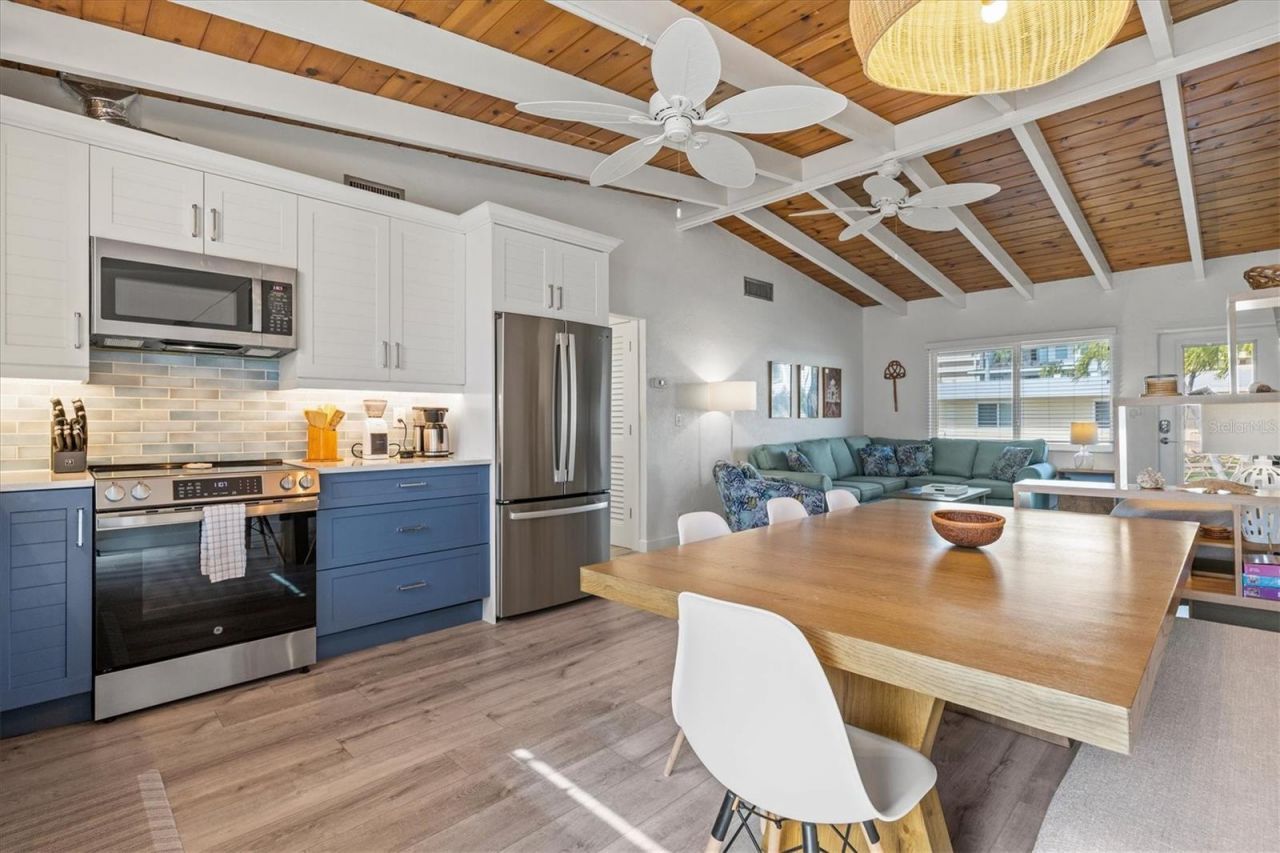 6006 Midnight Pass Road, Unit 44, Sarasota, FL 34242 Photo