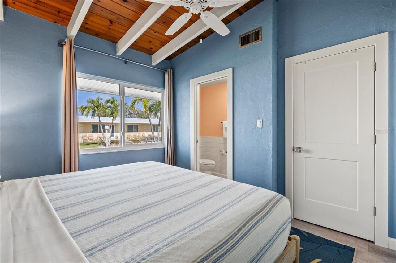 6006 Midnight Pass Road, Unit 44, Sarasota, FL 34242 Photo