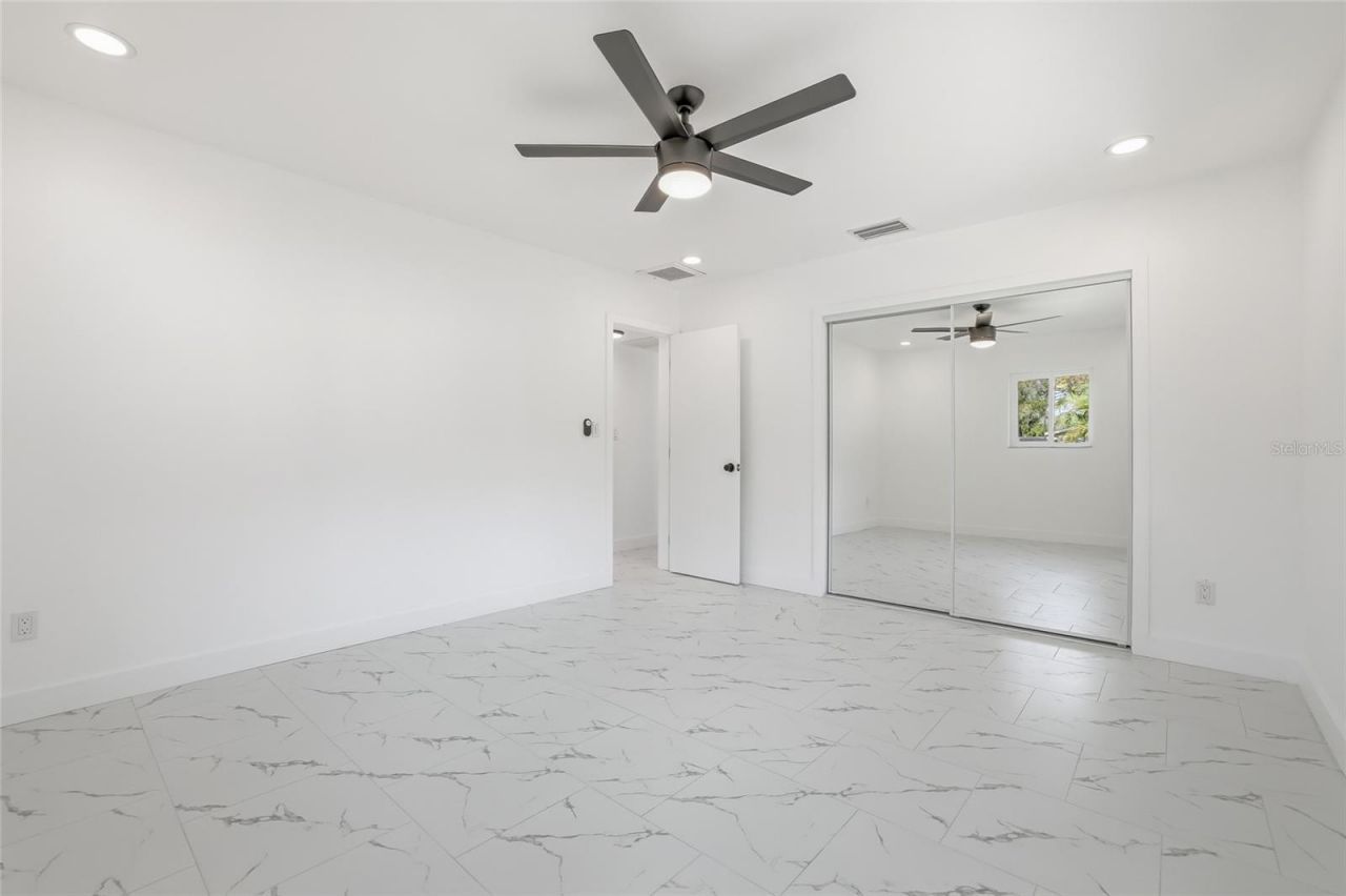 4095 Locust Street Ne, Saint Petersburg, FL 33703 Photo