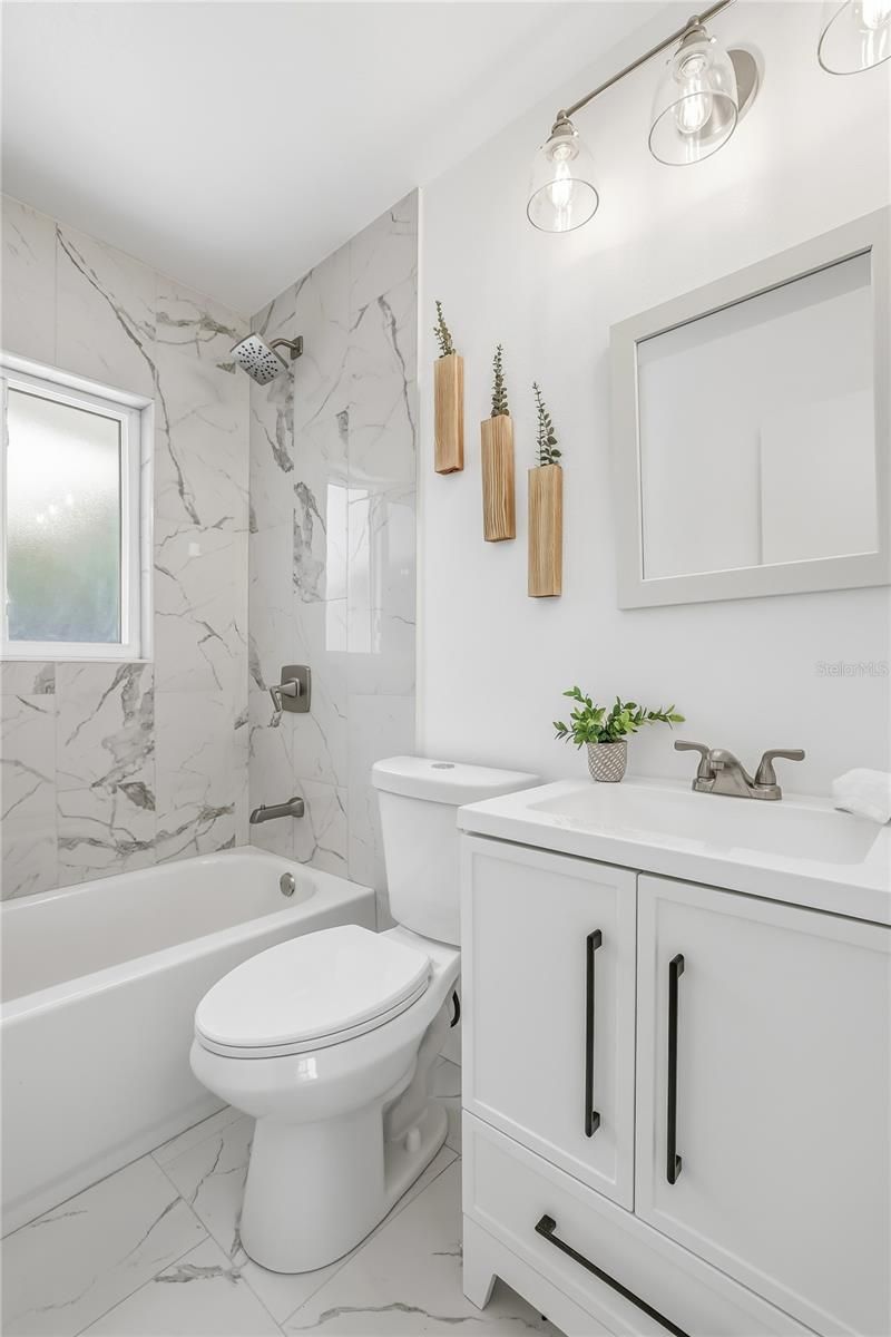 4095 Locust Street Ne, Saint Petersburg, FL 33703 Photo