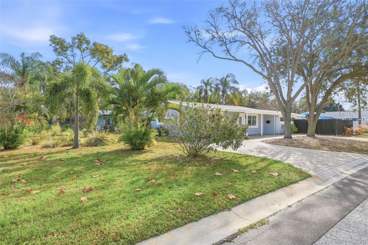 4095 Locust Street Ne, Saint Petersburg, FL 33703 Photo