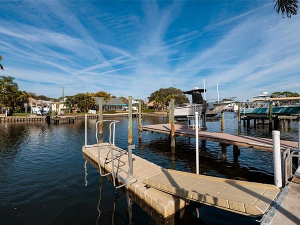 115 87TH AVENUE N, ST PETERSBURG, FL 33702