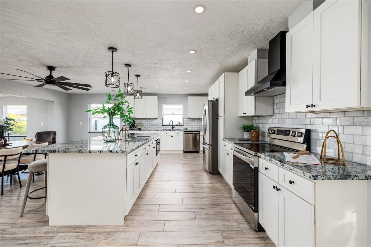 115 87th Avenue N, Saint Petersburg, FL 33702 Photo