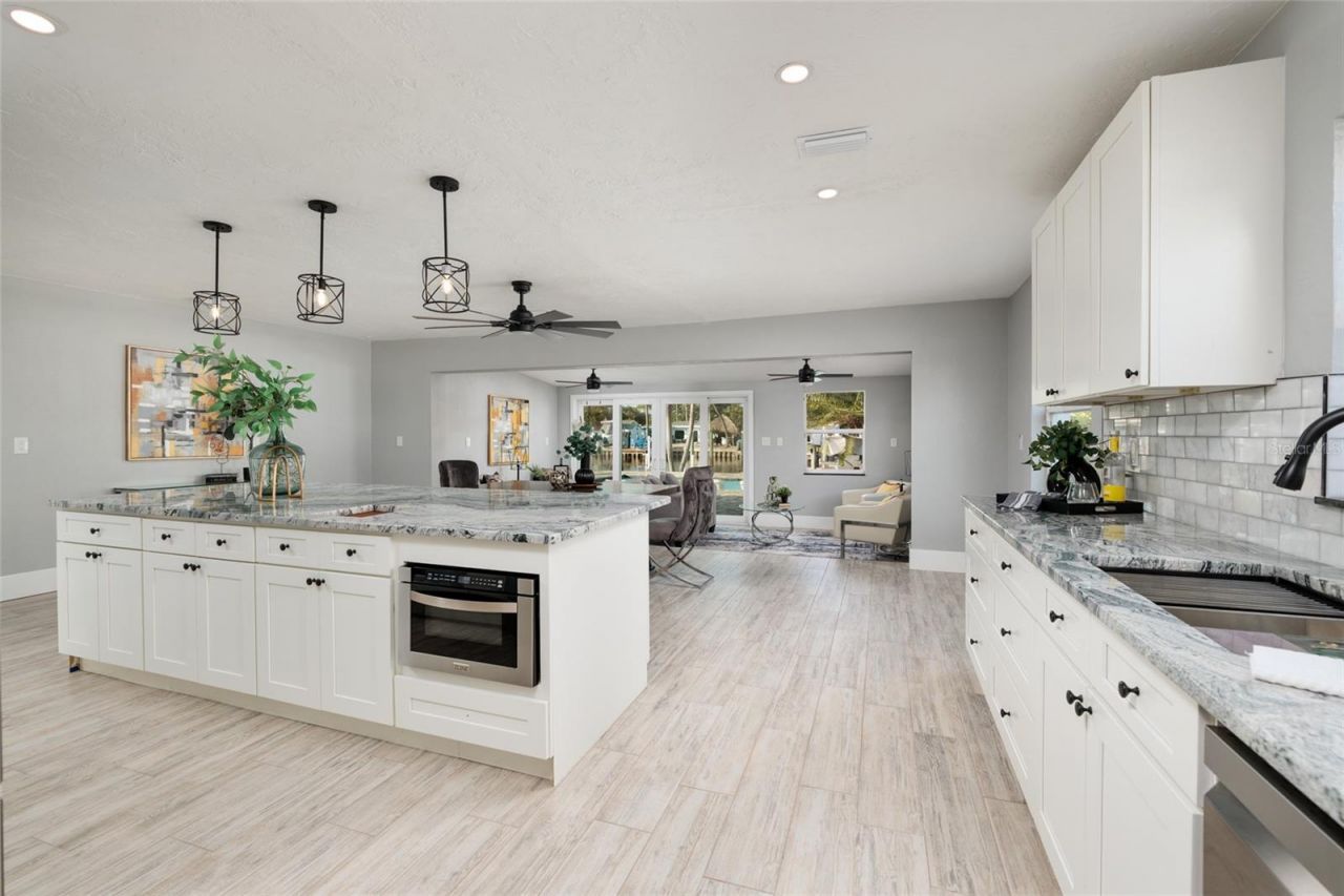 115 87th Avenue N, Saint Petersburg, FL 33702 Photo