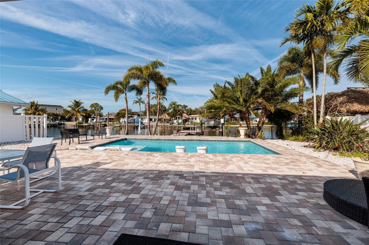 115 87th Avenue N, Saint Petersburg, FL 33702 Photo