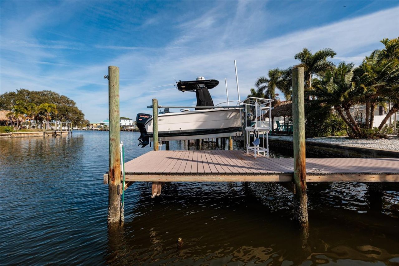 115 87th Avenue N, Saint Petersburg, FL 33702 Photo