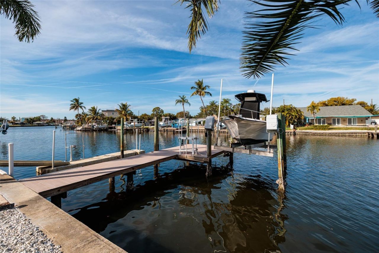 115 87th Avenue N, Saint Petersburg, FL 33702 Photo