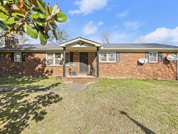 2521 Old Airport Rd, Hillsboro, TN 37342