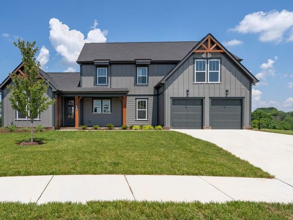 7413 Black Fox Dr, Fairview, TN 37062