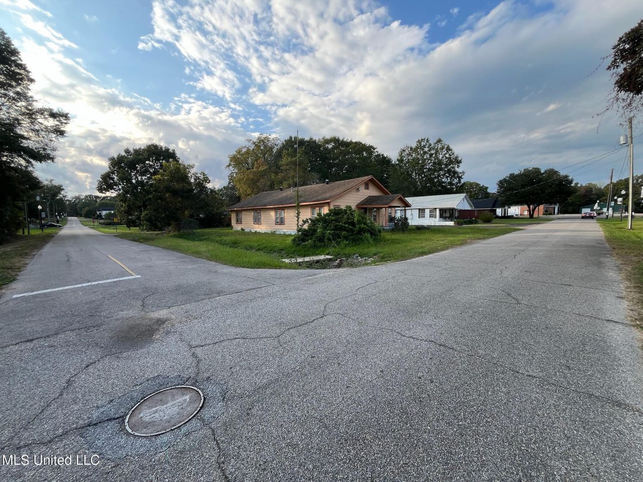 107 Cypress Street, Richton, MS 39476 Main Photo