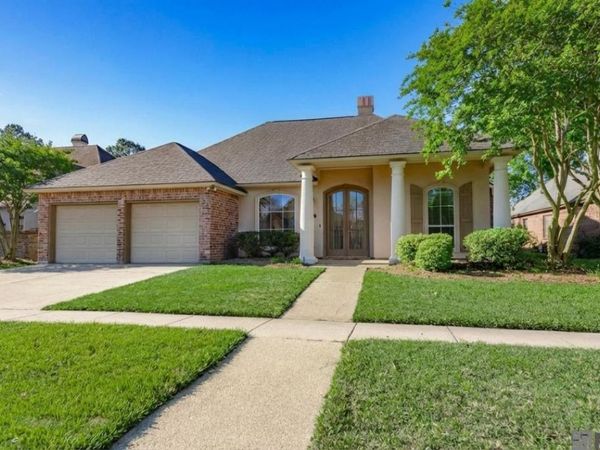 825 Wordsworth Dr, Baton Rouge, LA 70810