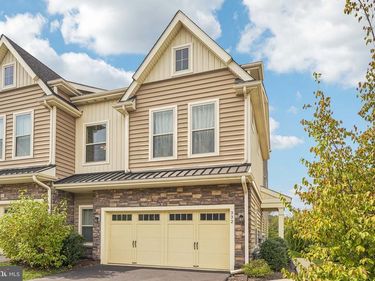 332 REDBUD LANE, KENNETT SQUARE, PA 19348