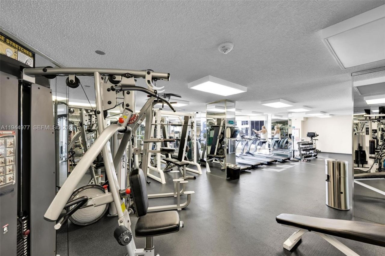 3530 Mystic Pointe Dr , Unit 303, Aventura, FL 33180 Photo