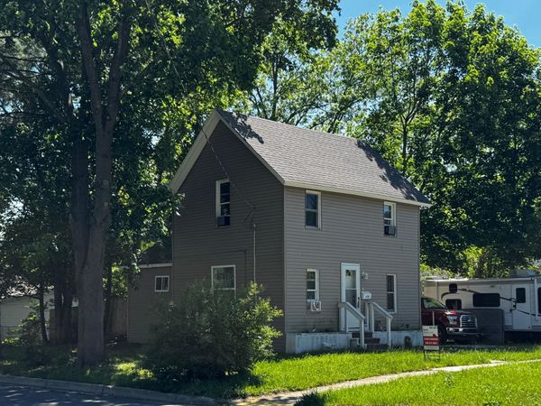620 E Green Street, Marshall, MI 49068