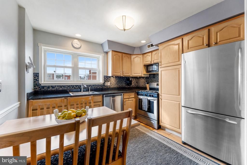 3602 Essex Lane, Philadelphia, PA 19114 Main Photo