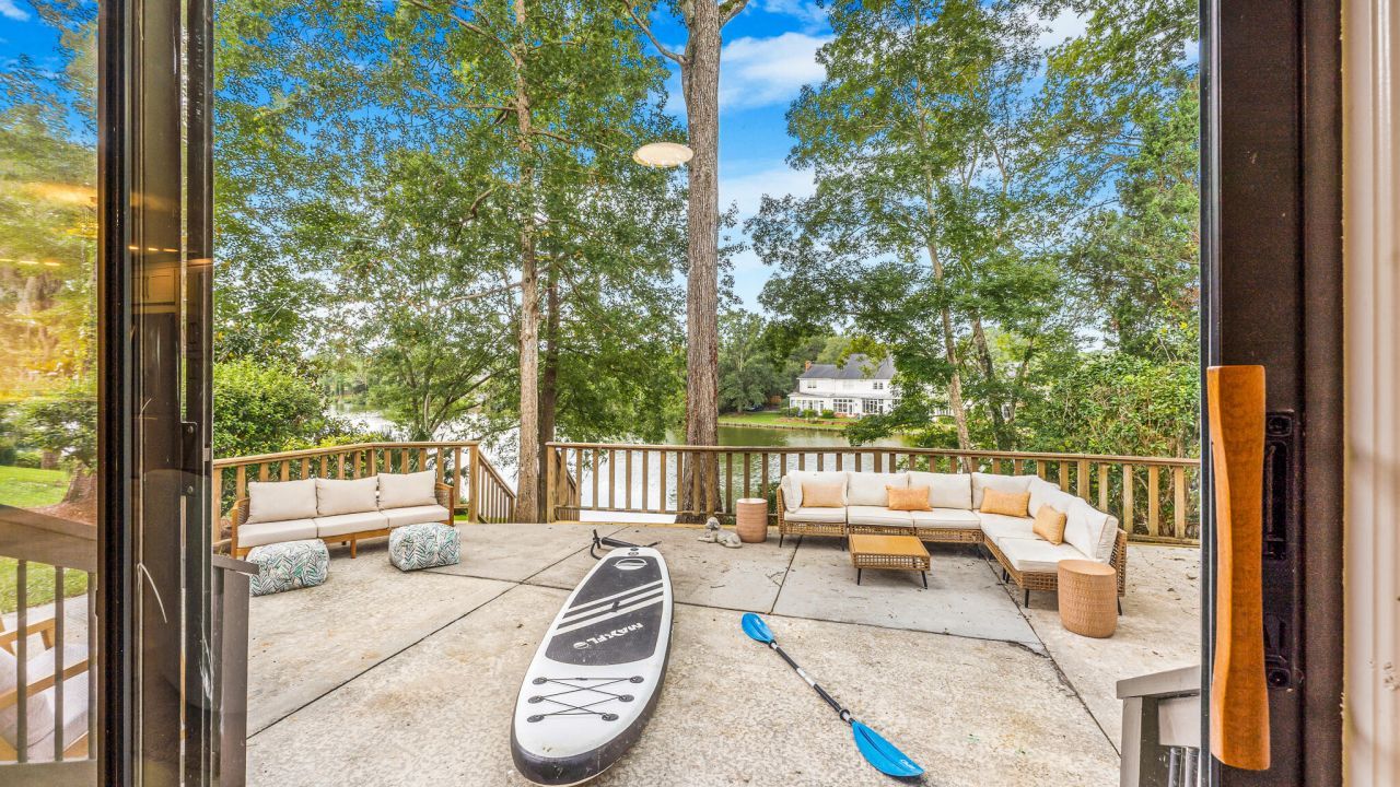 108 Lakeview Drive Photo 8