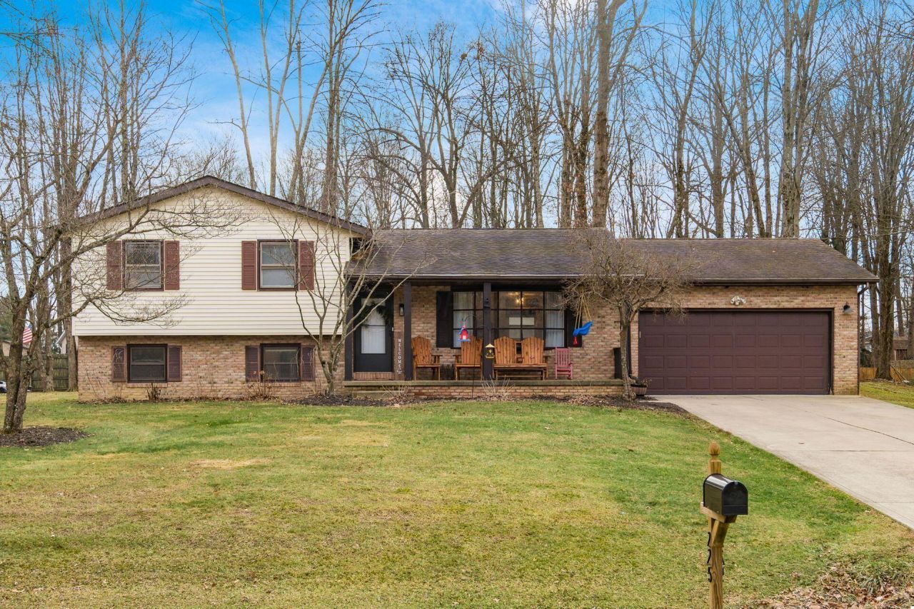 225 Carryback Drive Sw, Pataskala, OH 43062 Main Photo