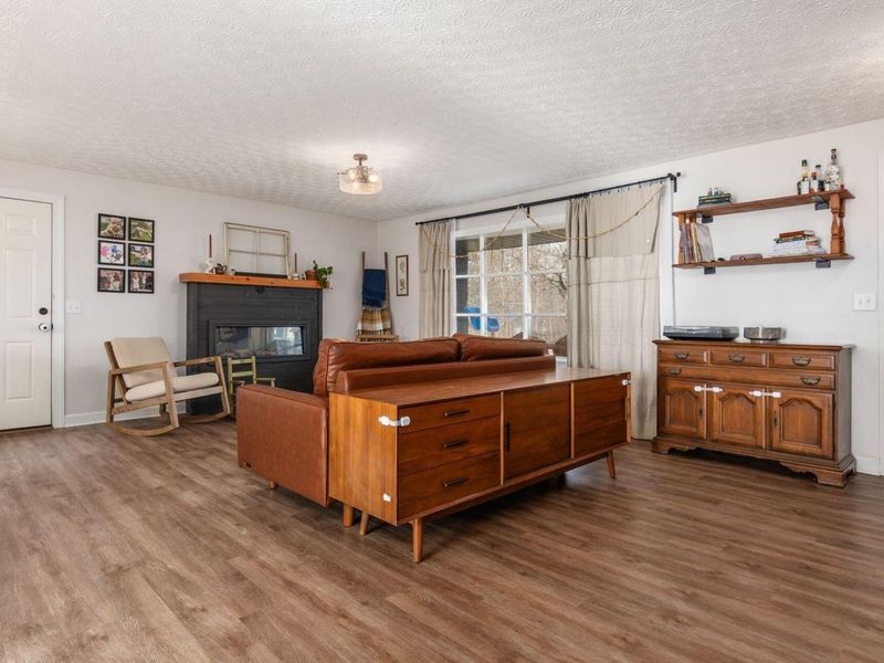 225 Carryback Drive SW, Pataskala, OH 43062 Photo 3