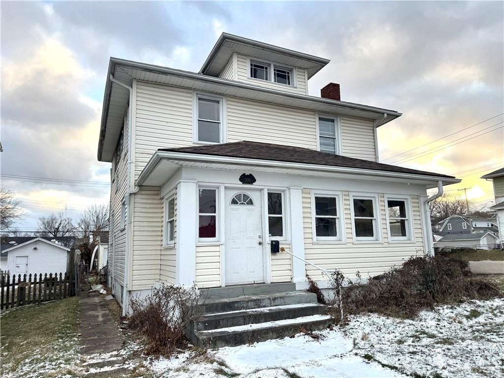 200 E Siebenthaler Avenue, Dayton, OH 45405 Main Photo