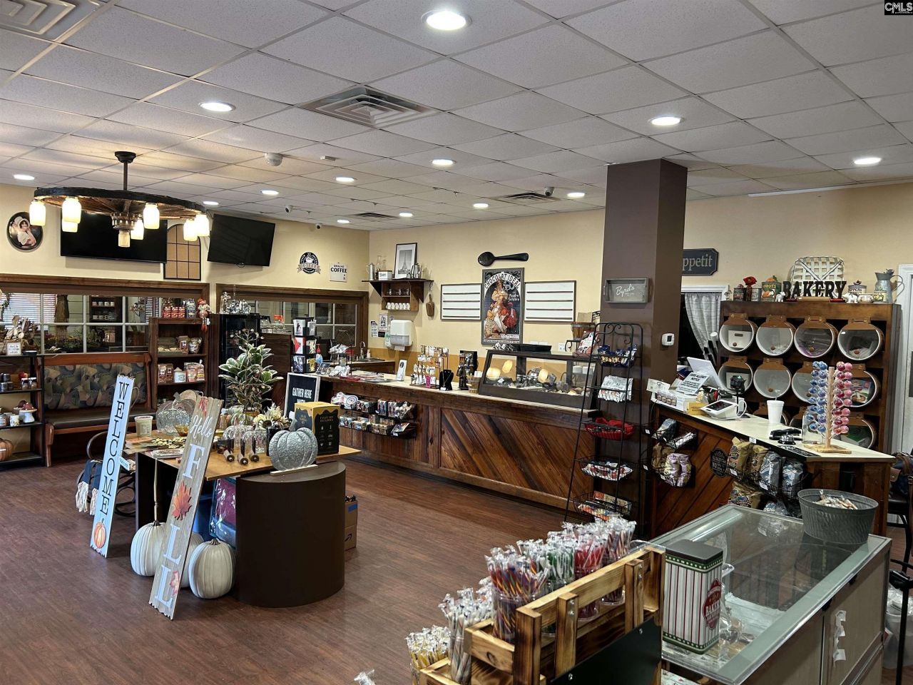 8291 Savannah Highway  Photo 12