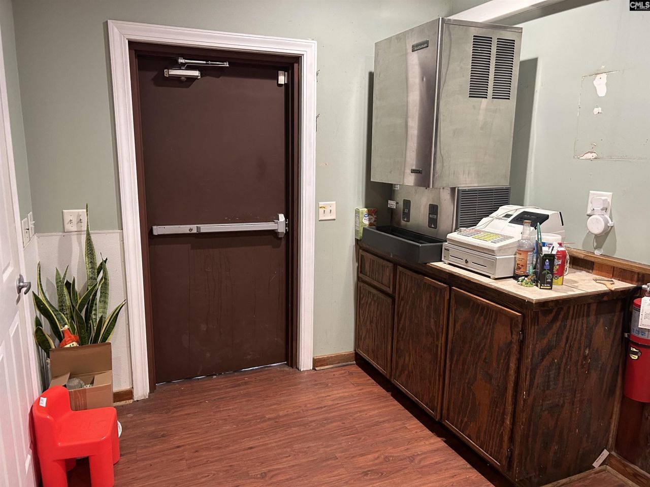 8291 Savannah Highway  Photo 14