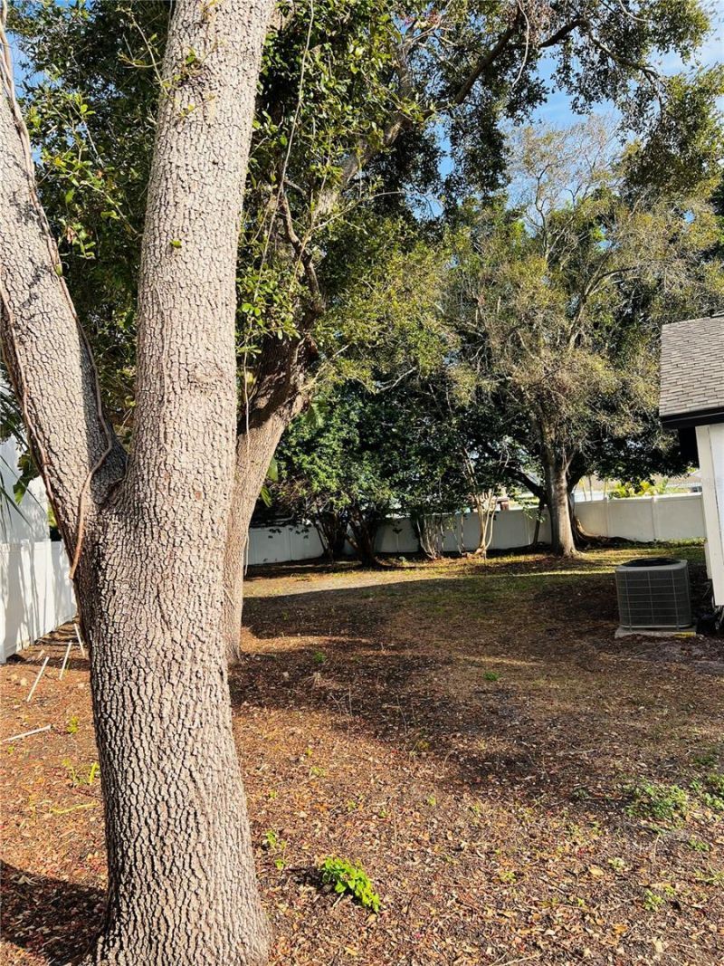 12195 71st Way, Largo, FL 33773 Photo