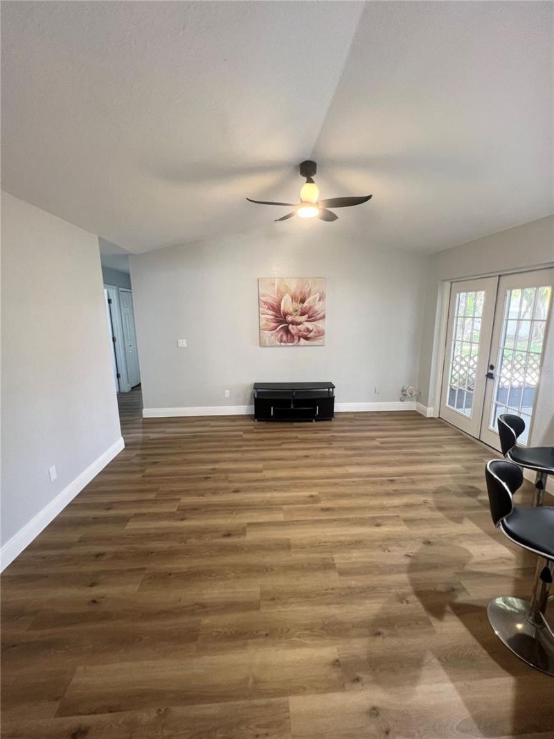 12195 71st Way, Largo, FL 33773 Photo