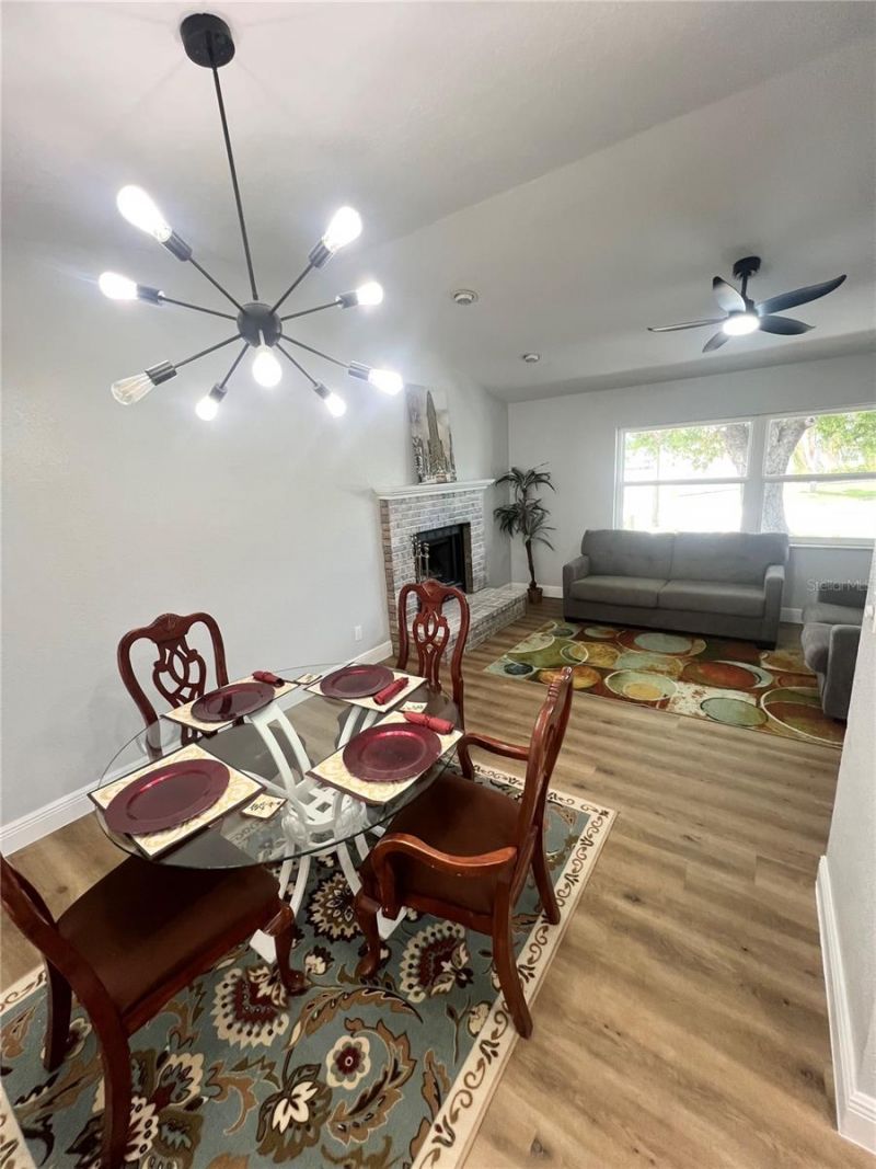 12195 71st Way, Largo, FL 33773 Photo