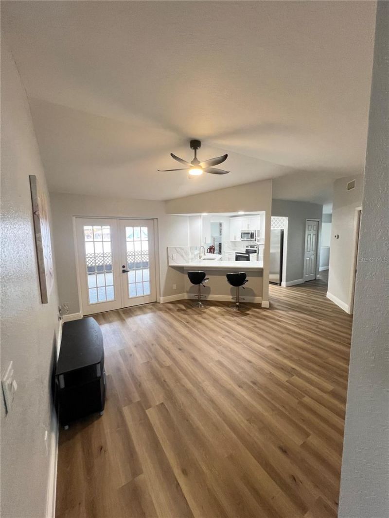 12195 71st Way, Largo, FL 33773 Photo