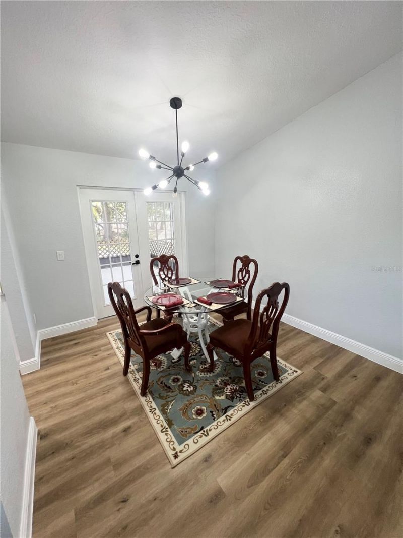 12195 71st Way, Largo, FL 33773 Photo