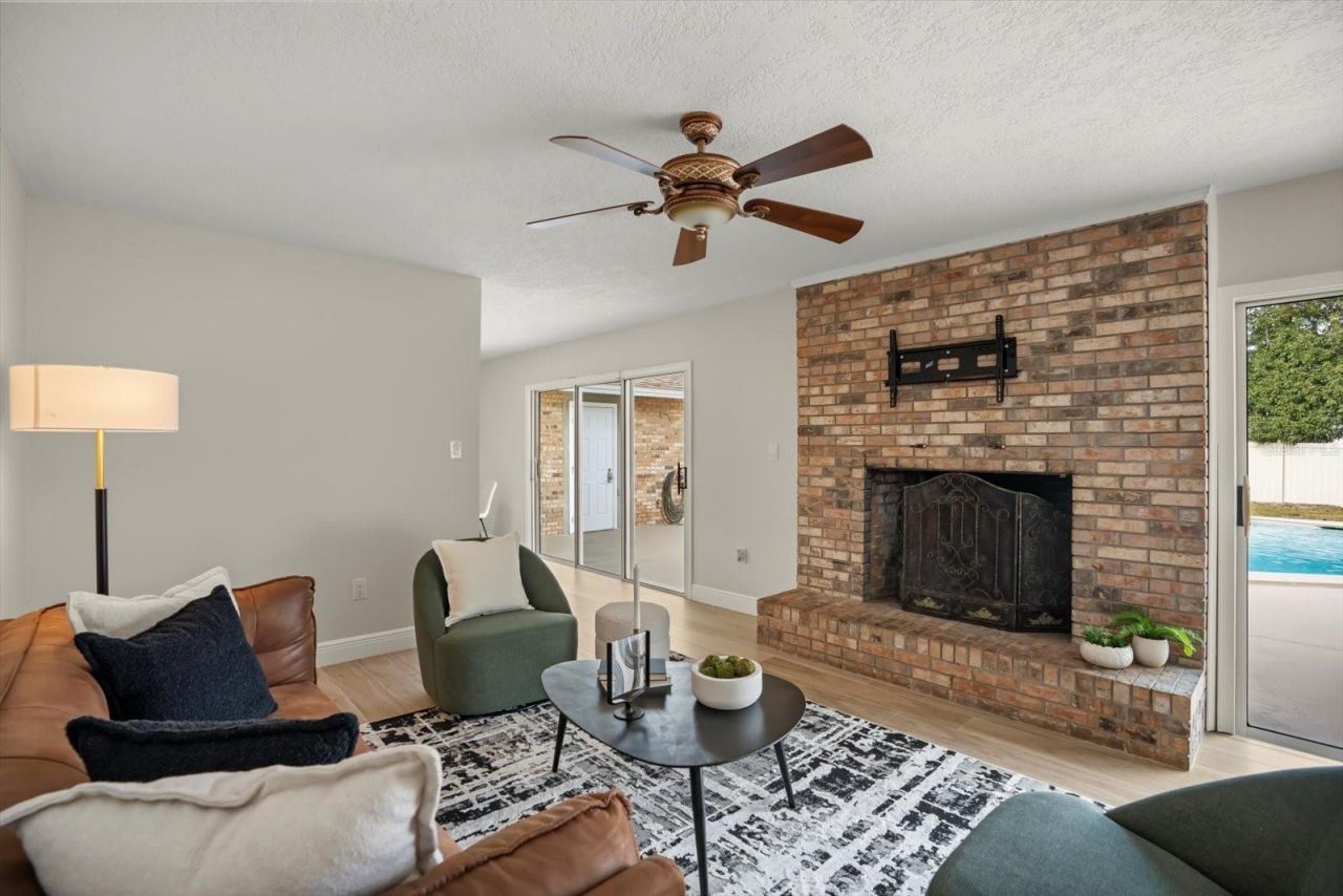 104 Valencia Loop, Altamonte Springs, FL 32714 Photo