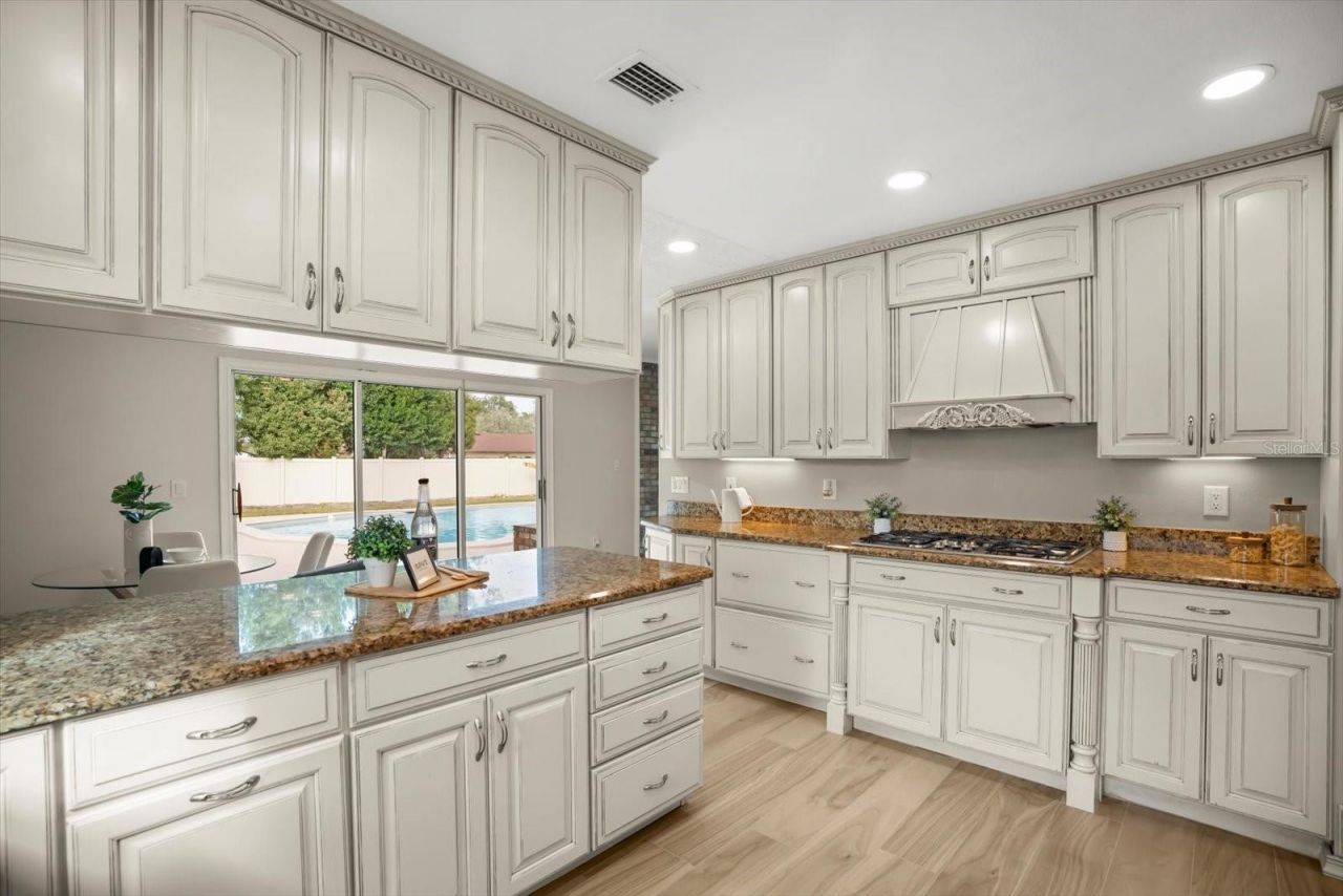 104 Valencia Loop, Altamonte Springs, FL 32714 Photo