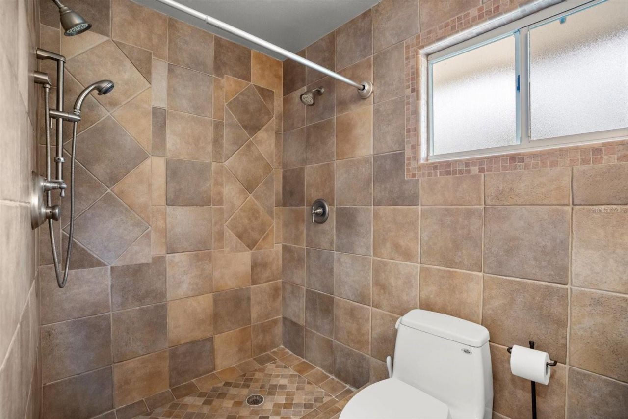 104 Valencia Loop, Altamonte Springs, FL 32714 Photo