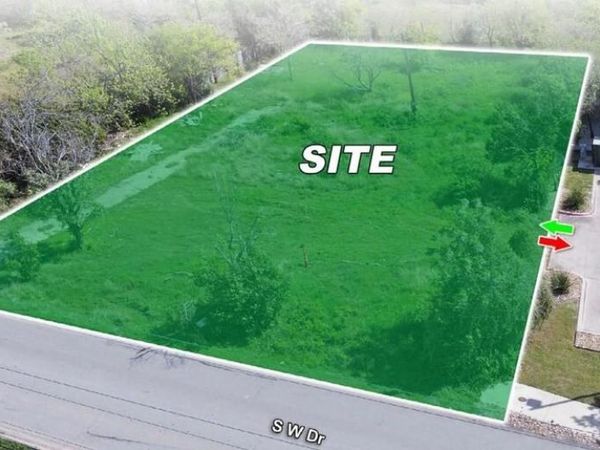 1600 S West DR, Leander, TX 78641