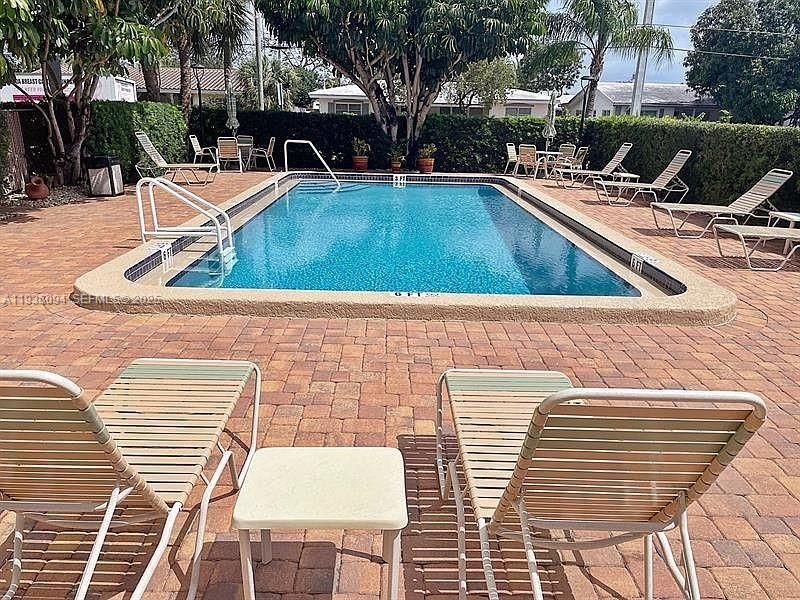 2400 NE 10th St , Unit 203, Pompano Beach, FL 33062 Photo