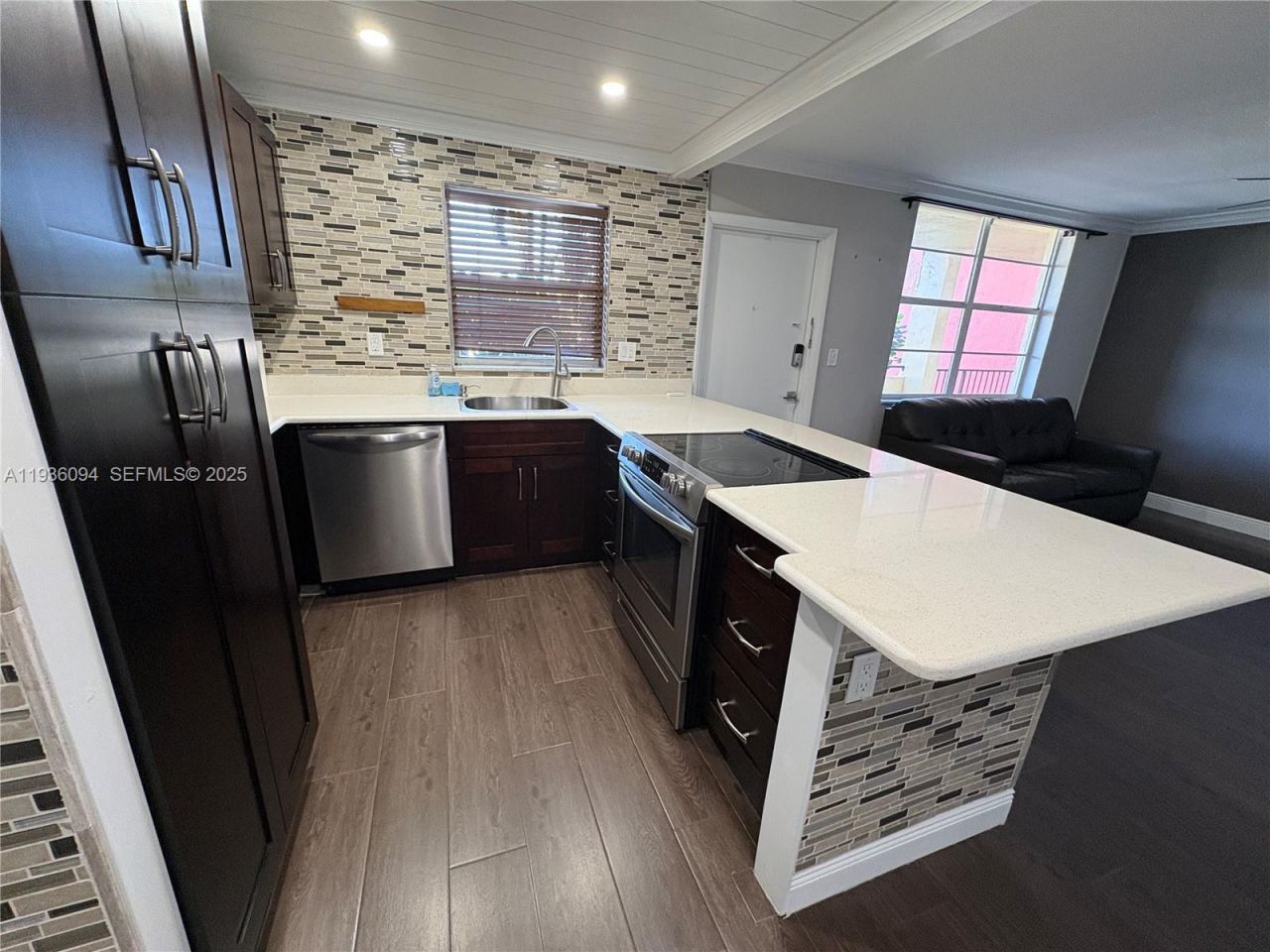 2400 NE 10th St , Unit 203, Pompano Beach, FL 33062 Photo