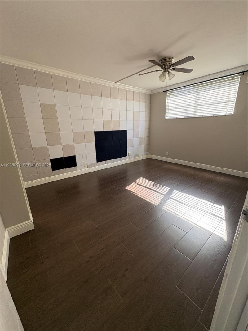 2400 NE 10th St , Unit 203, Pompano Beach, FL 33062 Photo