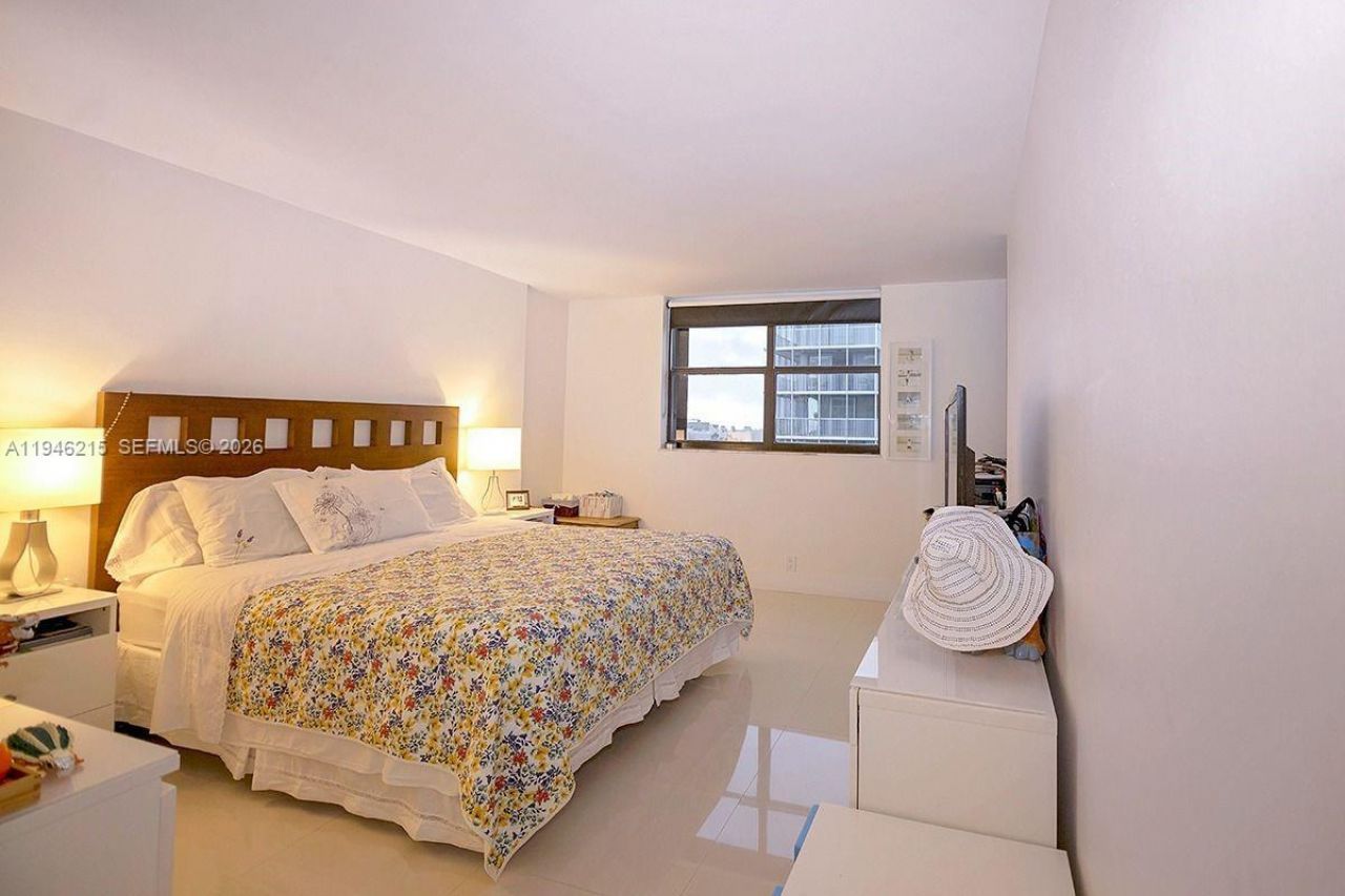 170 Ocean Lane Dr, Unit 702, Key Biscayne, FL 33149 Photo