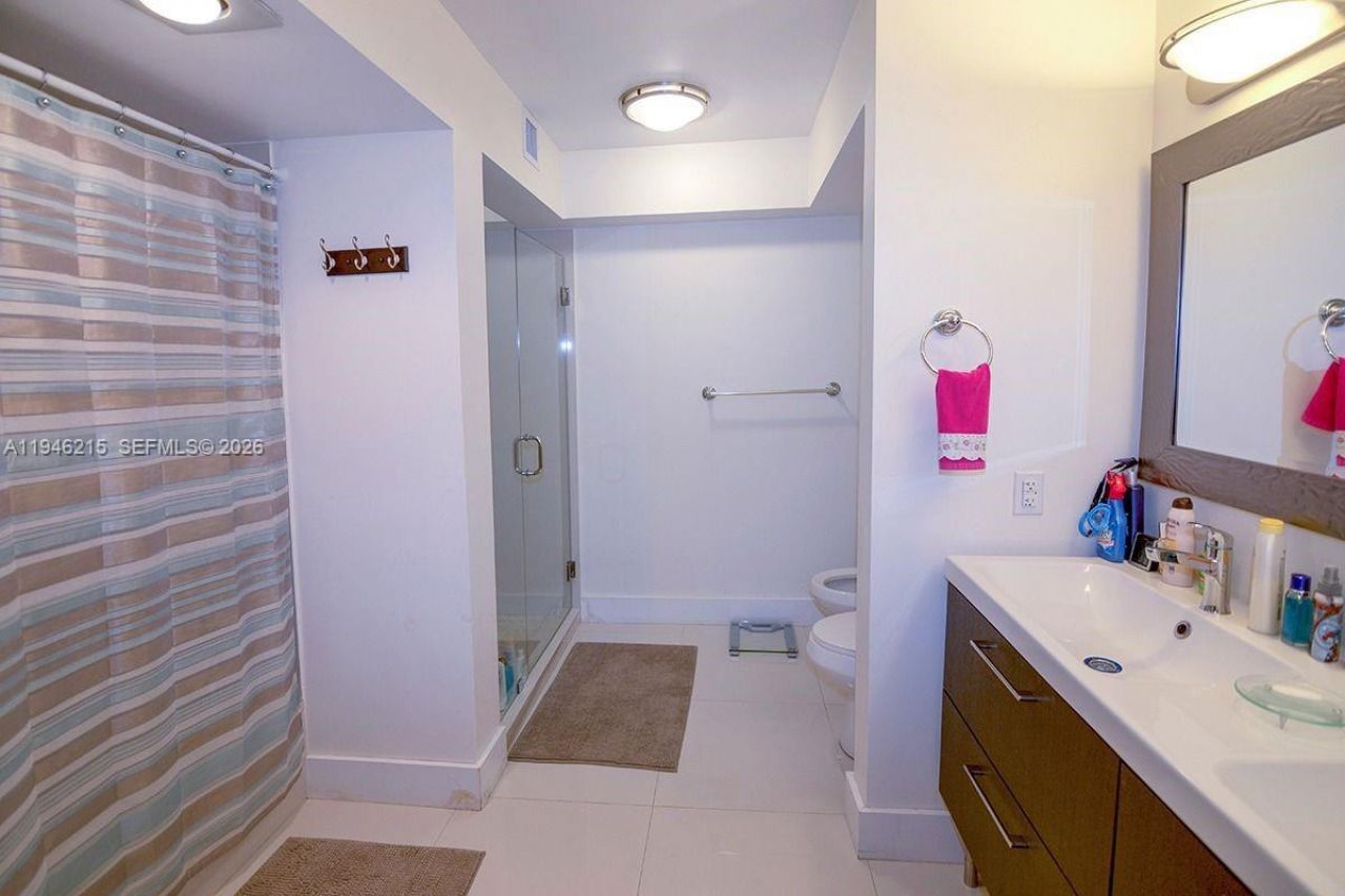 170 Ocean Lane Dr, Unit 702, Key Biscayne, FL 33149 Photo