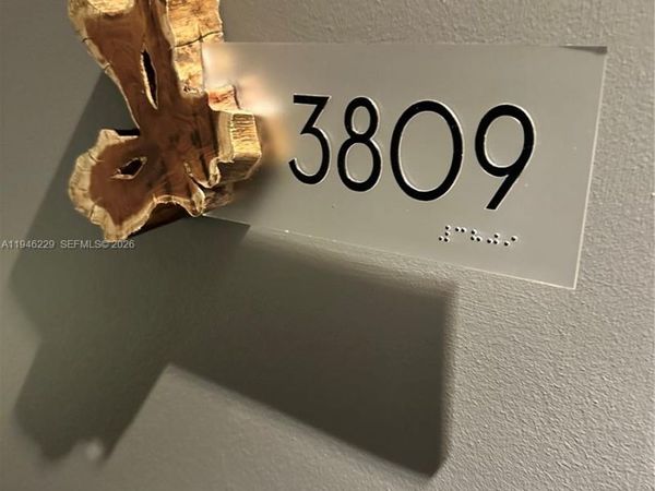 1010 BRICKELL AVE, Unit 3809, Miami, FL 33131